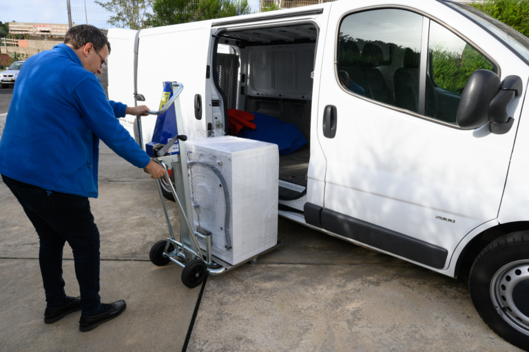 Carrinho de mão elevador – Unikar