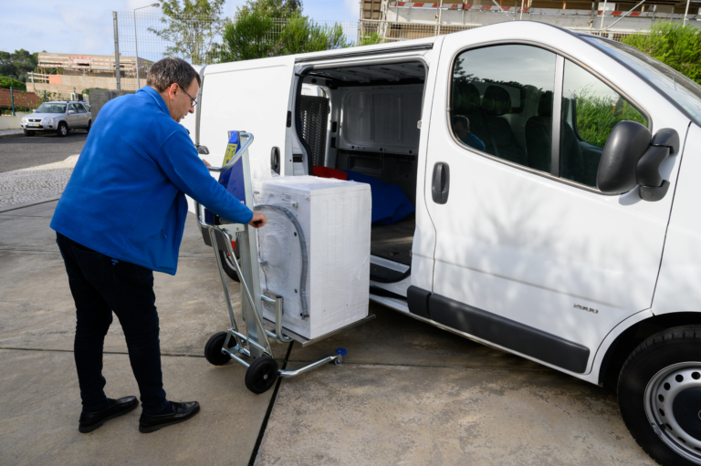 Carrinho de mão elevador – Unikar