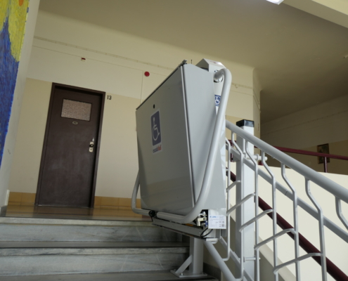 Plataforma elevador escada curva Escadafacil